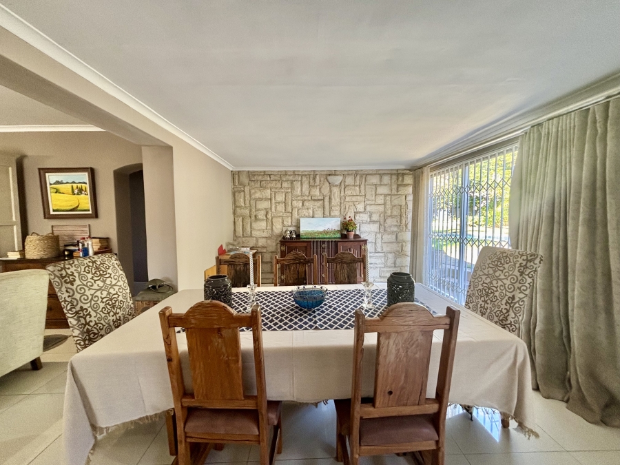 4 Bedroom Property for Sale in Vierlanden Western Cape